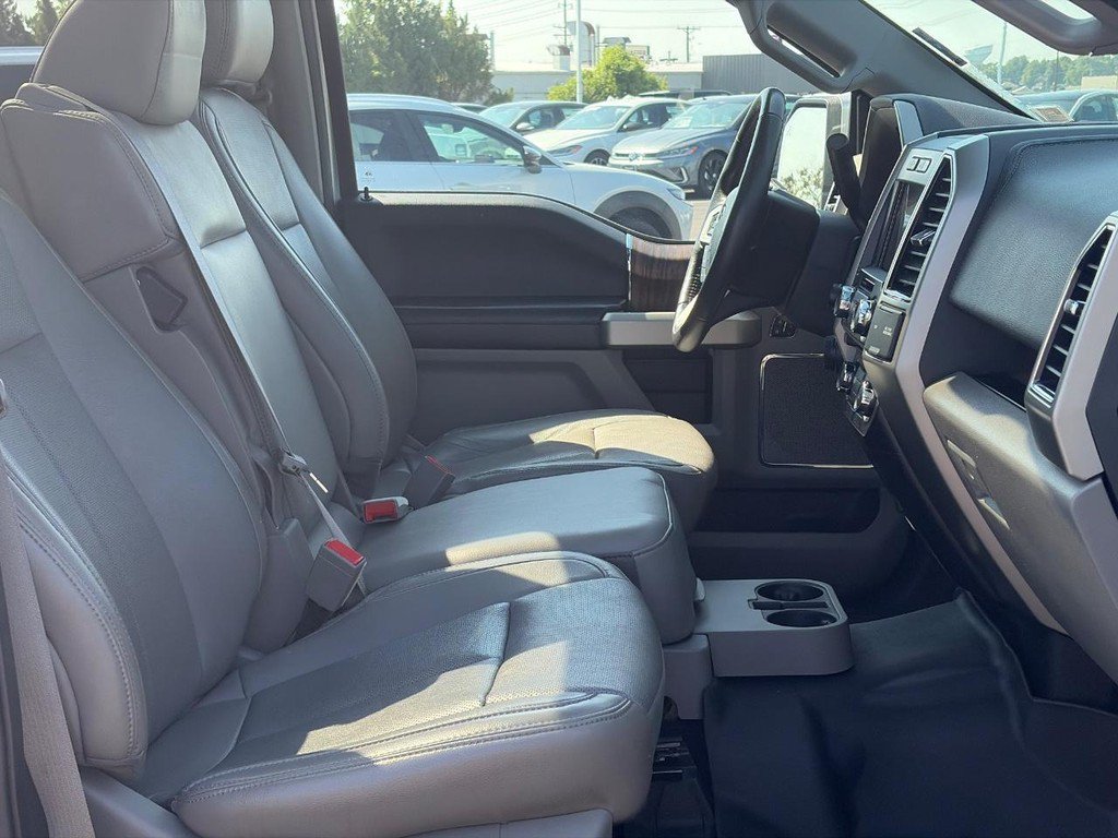 Used 2018 Ford F150 Lariat w/ Equipment Group 501A Mid AWD/4WD image 18
