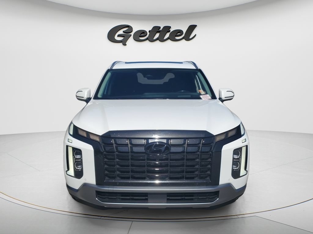 Used 2024 Hyundai Palisade Limited FWD image 2
