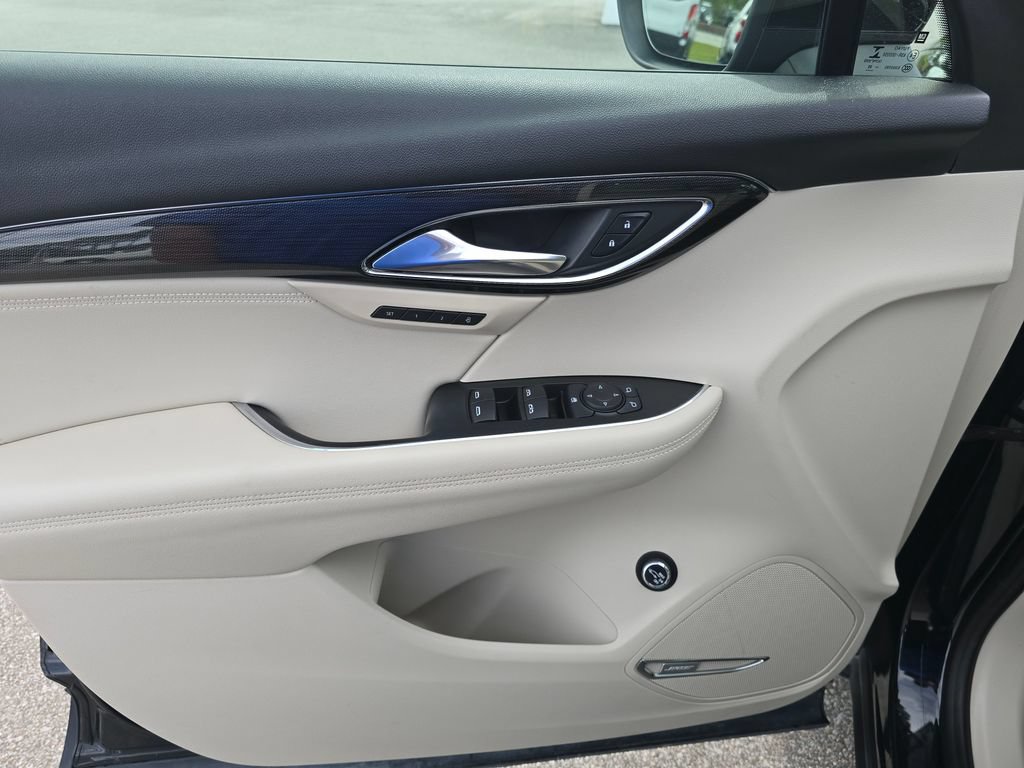 Used 2022 Buick Envision Essence w/ Technology Package I FWD image 10