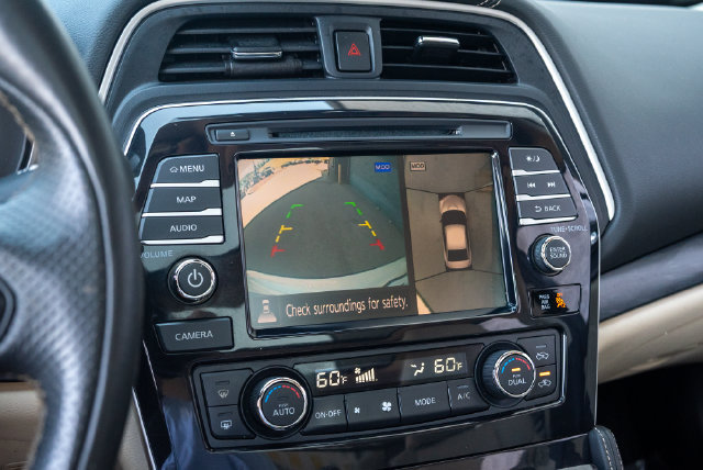 Certified 2023 Nissan Maxima Platinum w/ Sport Mat Group FWD image 16