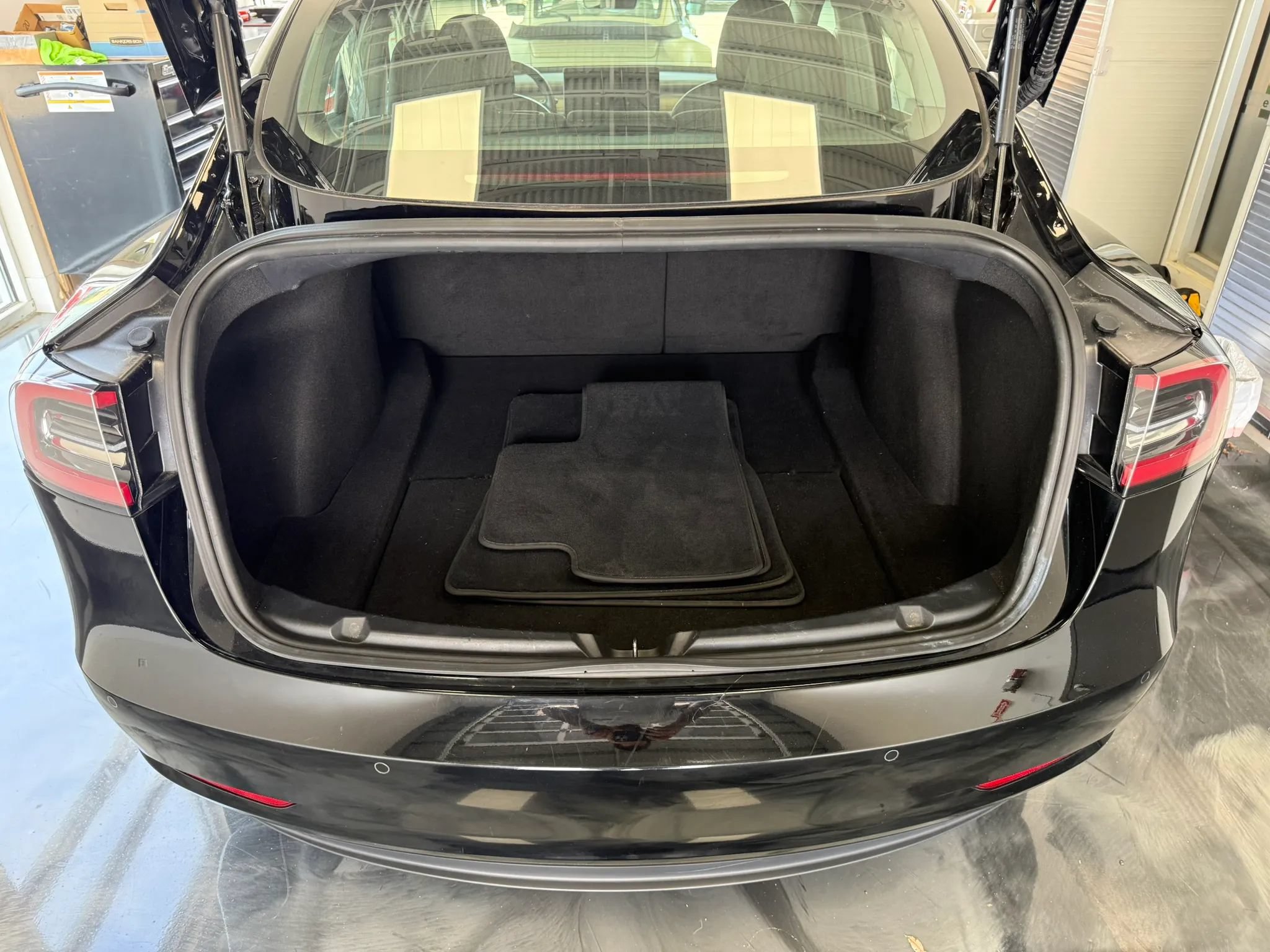 Used 2018 Tesla Model 3 Performance AWD/4WD image 29