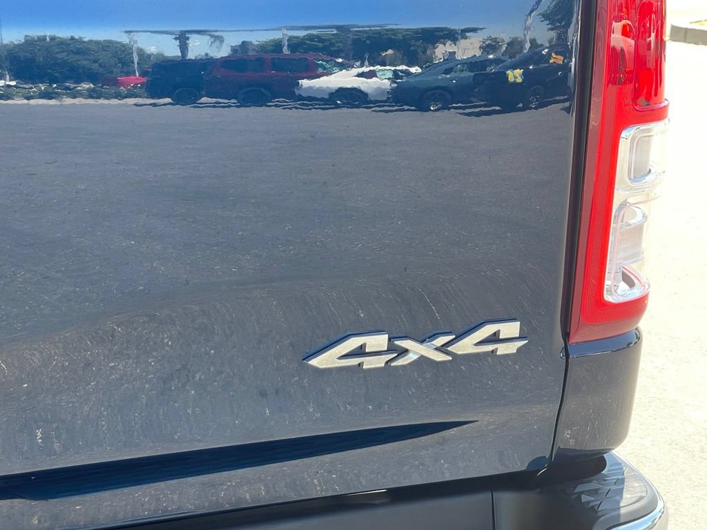 Used 2022 RAM 1500 Big Horn AWD/4WD image 9