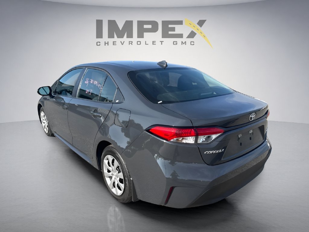 Used 2025 Toyota Corolla LE FWD image 3