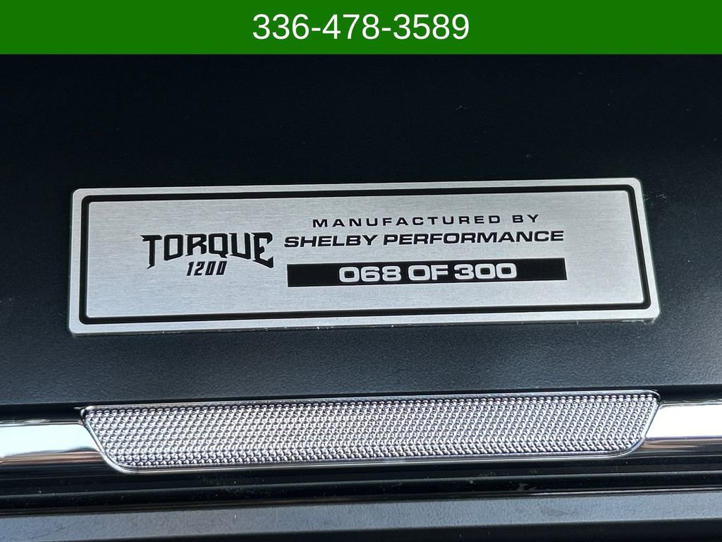 New 2026 Ford F250 Lariat w/ Black Appearance Package image 30