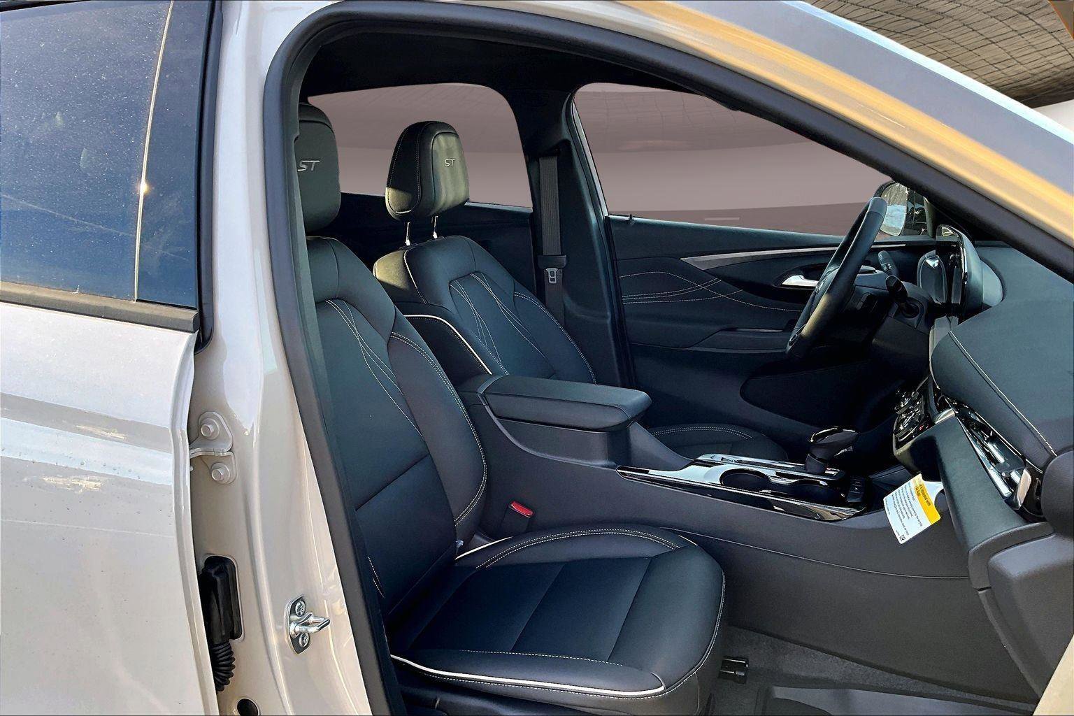 New 2026 Buick Envista Sport Touring w/ Studio Series image 12