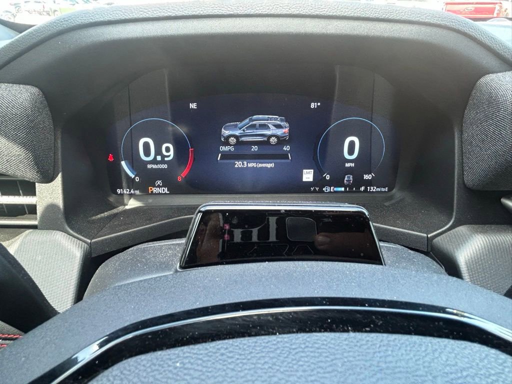 Used 2025 Ford Explorer ST-Line w/ Premium Package image 12