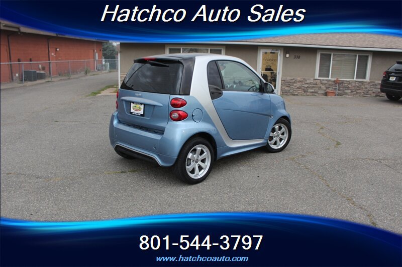 Used 2013 smart fortwo passion RWD image 5