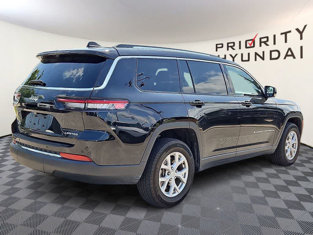 Used 2023 Jeep Grand Cherokee L Limited w/ Luxury Tech Group II AWD/4WD image 4