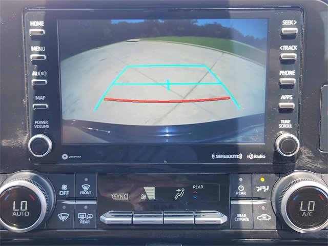 Used 2022 Toyota Highlander LE image 19