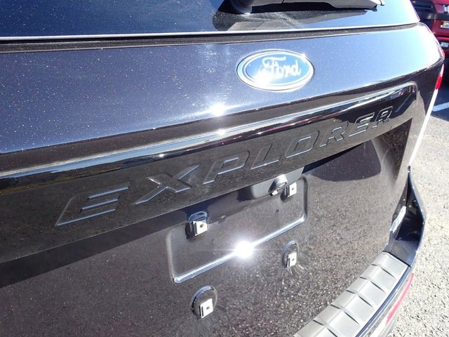 Certified 2022 Ford Explorer ST-Line w/ Class IV Trailer Tow Package image 6