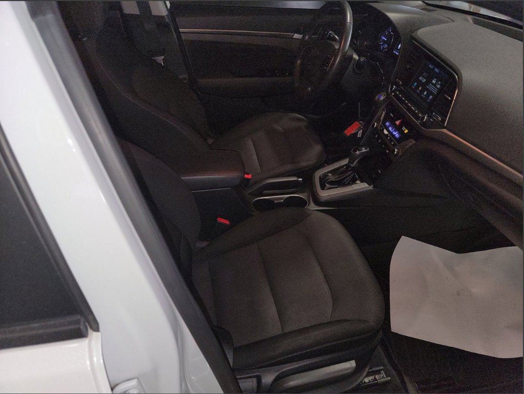 Used 2017 Hyundai Elantra Value Edition w/ Cargo Package image 16