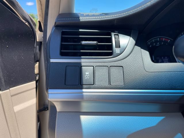 Used 2012 Toyota Camry LE FWD image 27