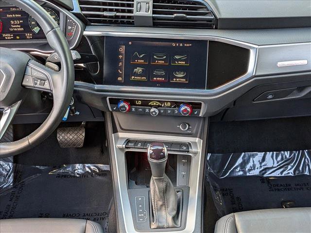 Used 2022 Audi Q3 2.0T Premium Plus w/ Premium Plus Package image 12