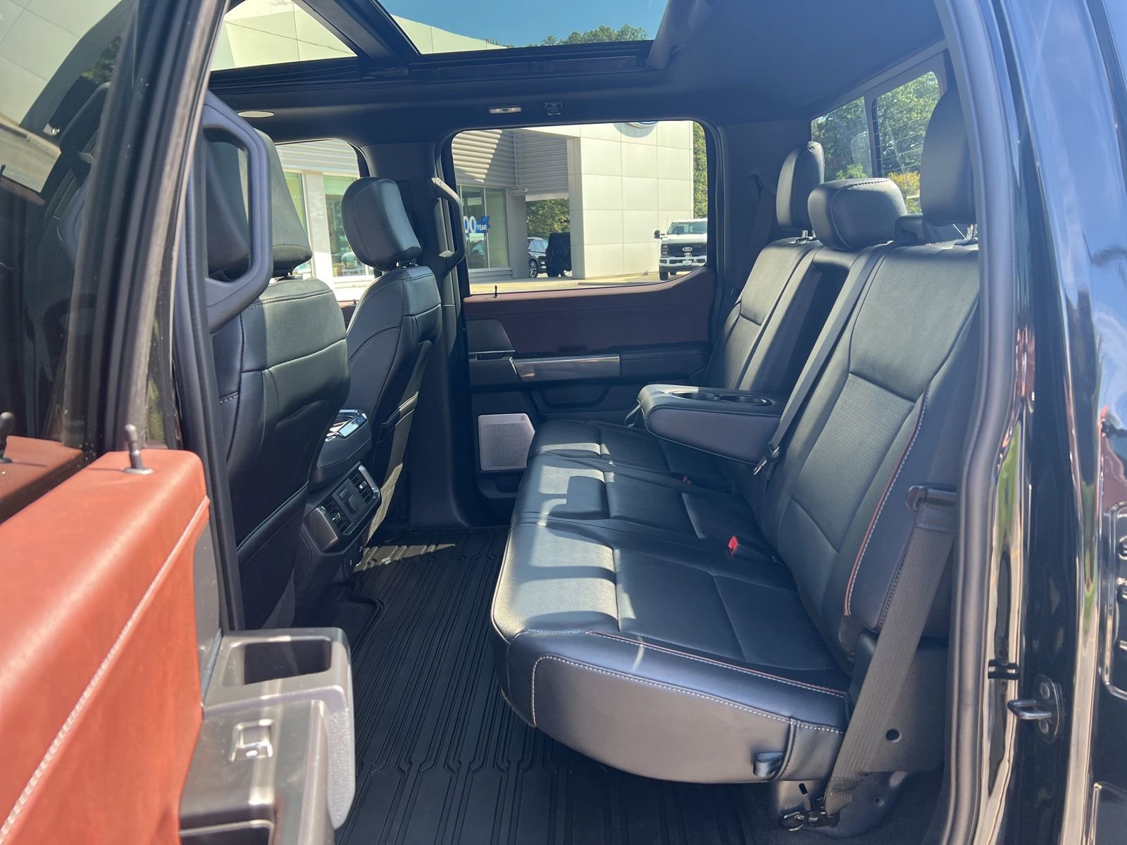 Used 2022 Ford F150 Lariat w/ Equipment Group 502A High image 14