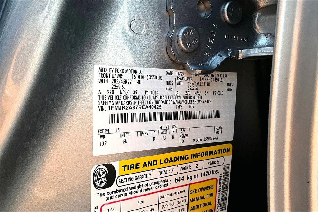 Used 2024 Ford Expedition Max Limited image 18