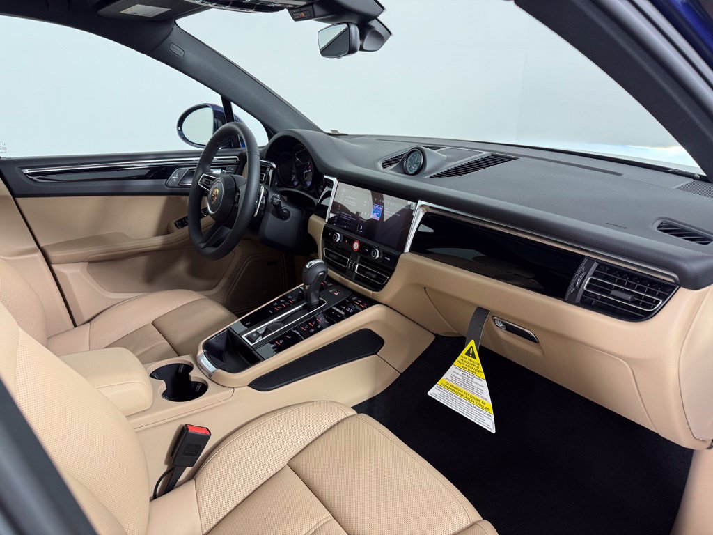 New 2026 Porsche Macan AWD/4WD image 15