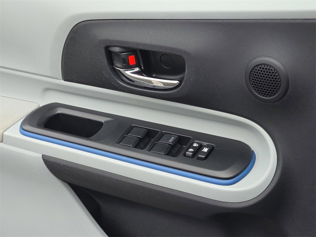 Used 2012 Toyota Prius C Two image 25