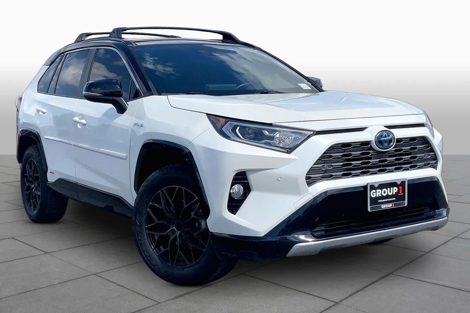 Used 2021 Toyota RAV4 XSE AWD/4WD image 3