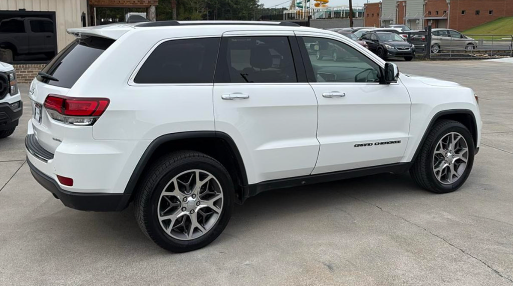 Used 2020 Jeep Grand Cherokee Limited w/ Premium Lighting Group AWD/4WD image 18