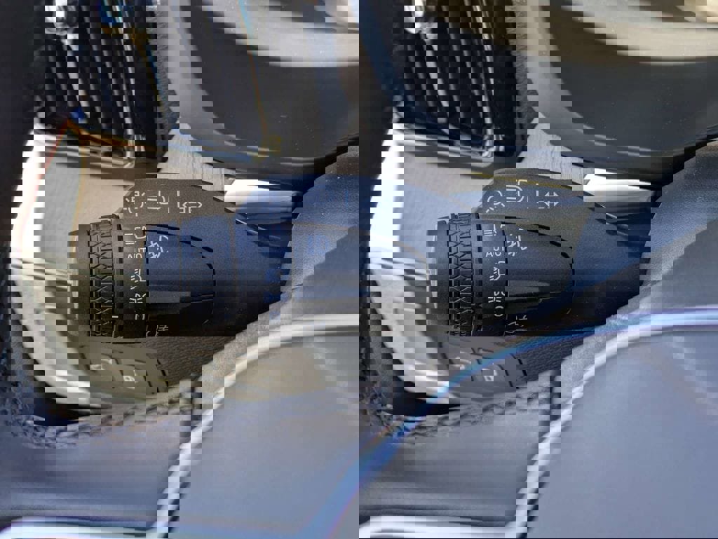 New 2026 Volvo XC60 T8 Core w/ Protection Package Premier image 37