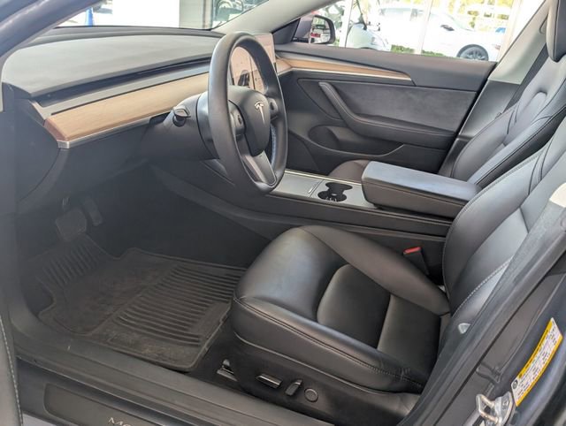 Used 2023 Tesla Model 3 Standard Range image 6