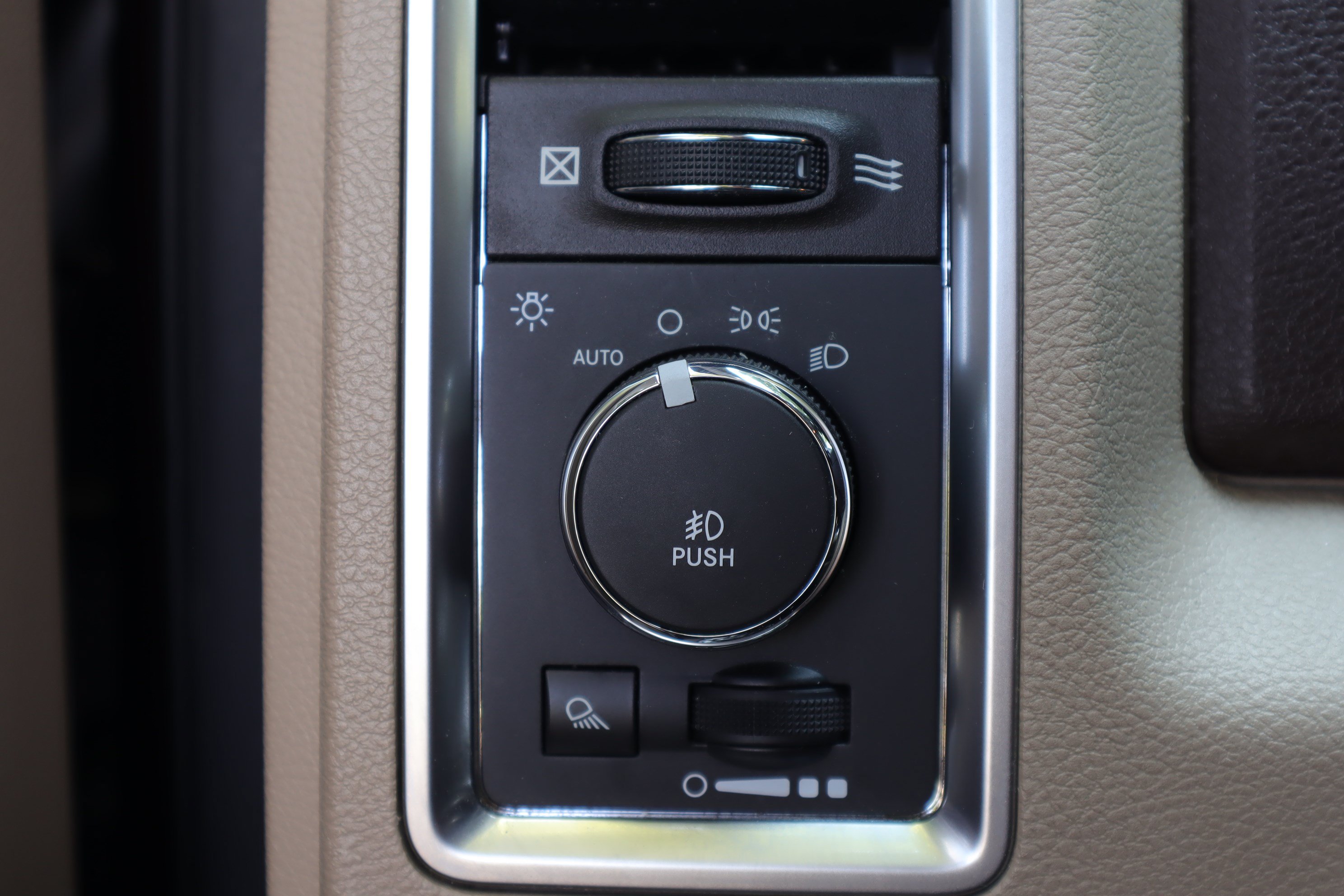 Used 2014 RAM 1500 Big Horn RWD image 22