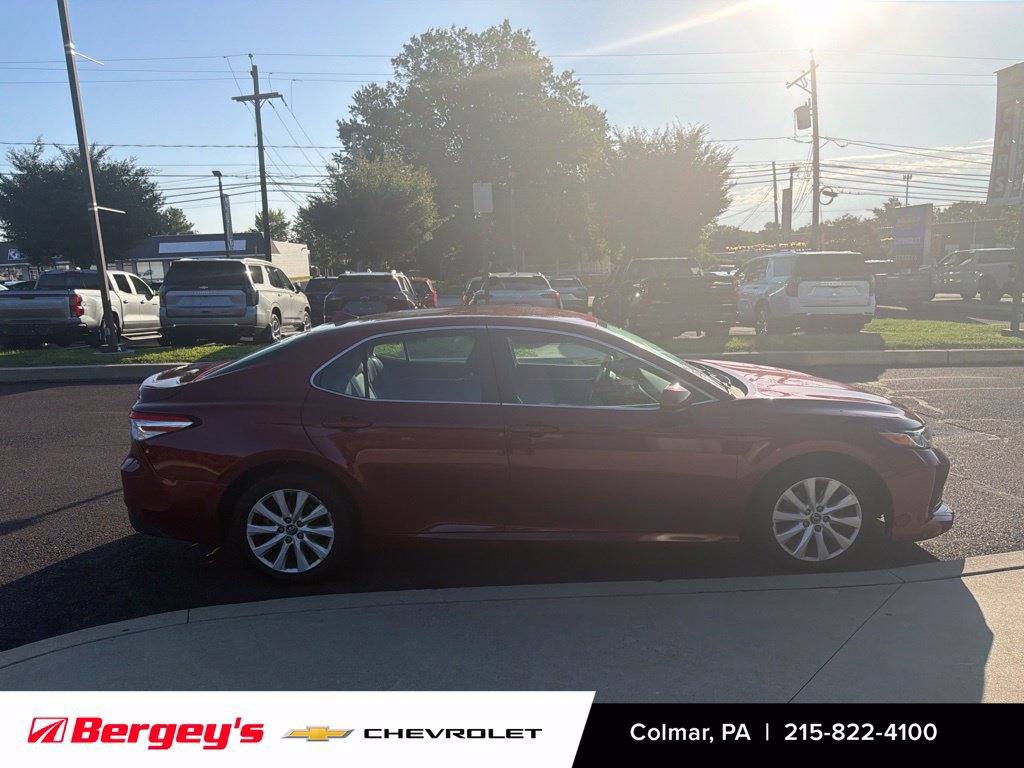 Used 2019 Toyota Camry LE FWD image 2