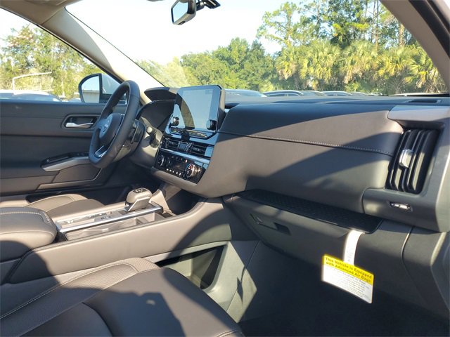 New 2025 Nissan Pathfinder SL image 34