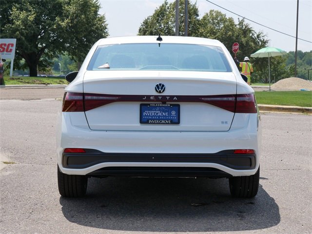 New 2025 Volkswagen Jetta SE image 3