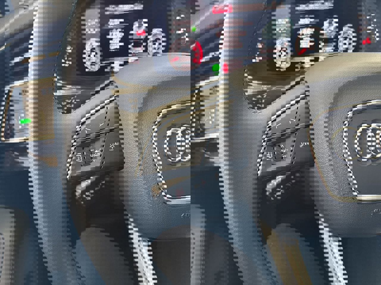 Used 2022 Audi Q7 3.0T Prestige image 21