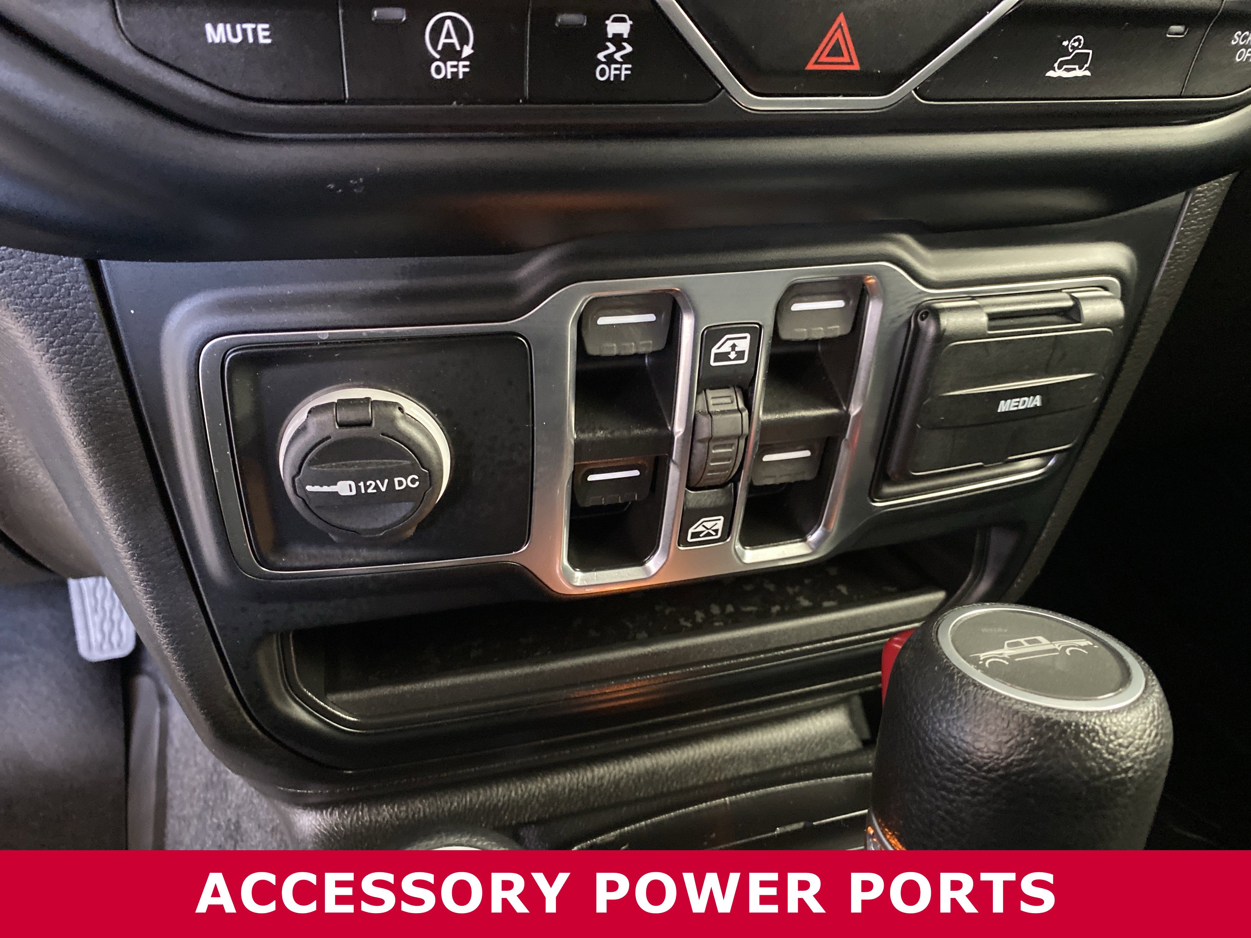 Used 2023 Jeep Gladiator Sport image 15