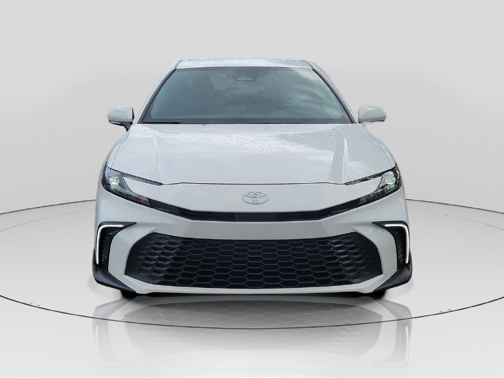 Used 2026 Toyota Camry SE FWD image 2
