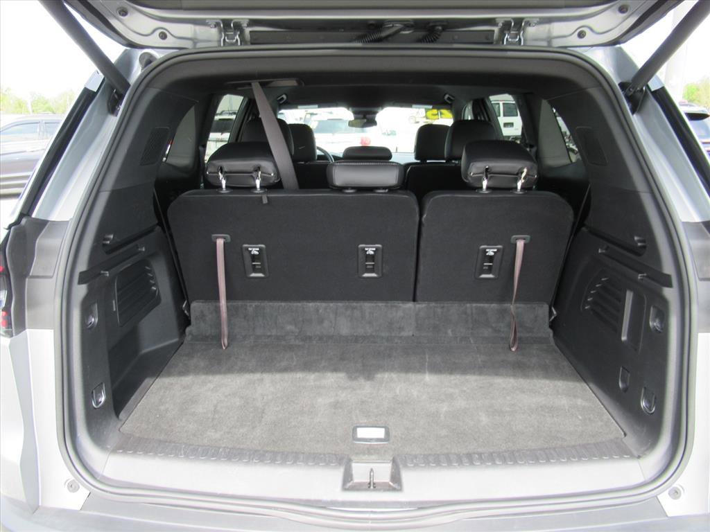 Used 2025 GMC Acadia Elevation image 32