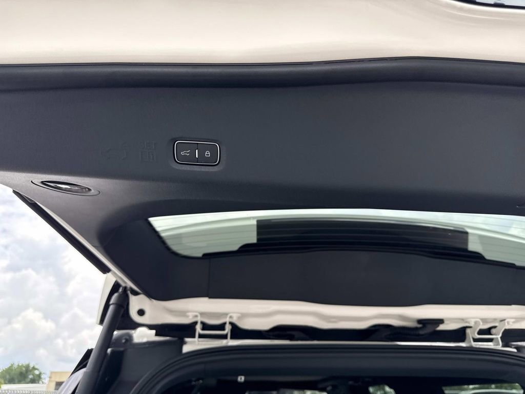 New 2025 Lincoln Navigator L Black Label image 12