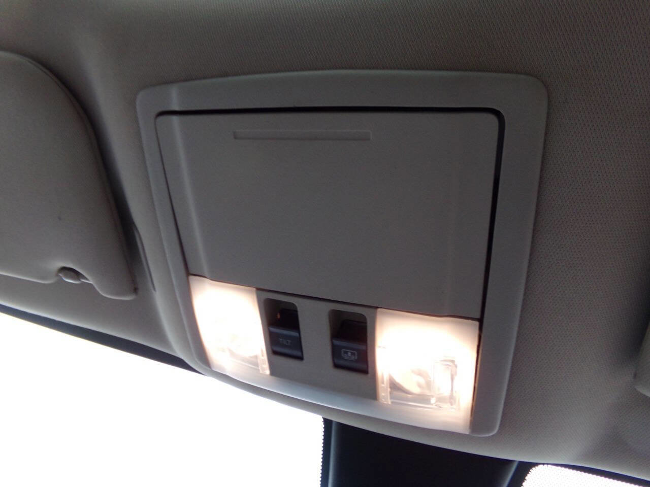 Used 2012 Lincoln MKX FWD image 41