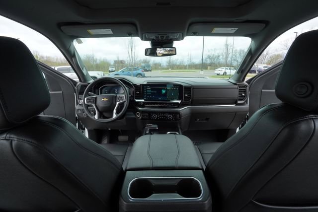 Used 2025 Chevrolet Silverado 1500 LTZ w/ LTZ Premium Package image 25
