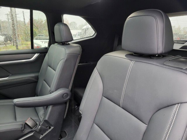 Used 2024 GMC Acadia Elevation w/ Luxury Package image 28