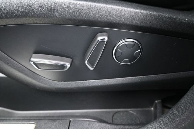 Used 2019 Lincoln MKC Reserve FWD image 31