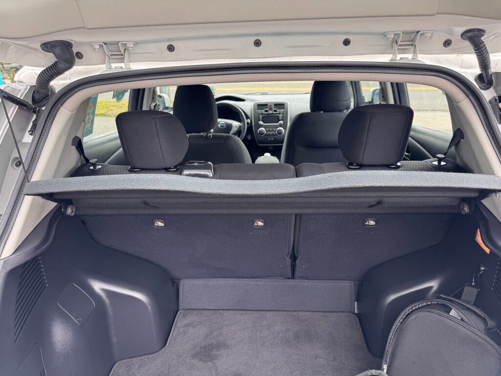 Used 2016 Nissan Leaf S w/ Charger Package FWD image 10
