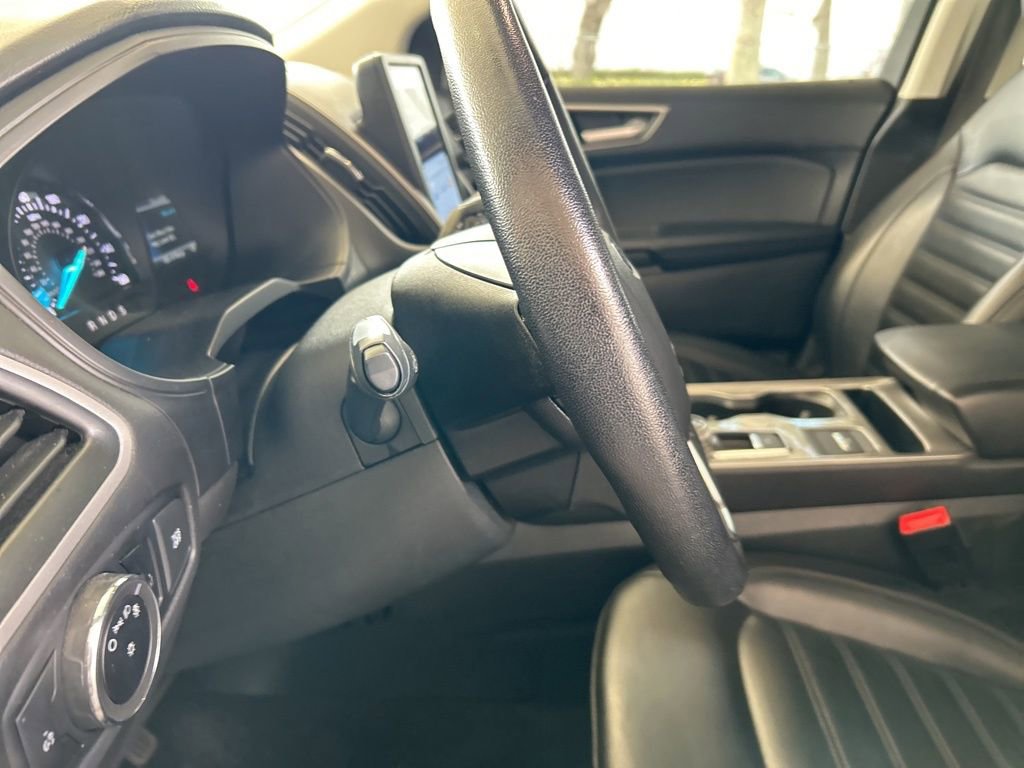 Used 2023 Ford Edge SEL image 39