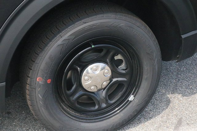 New 2025 Ford Explorer 4WD Police Interceptor image 8