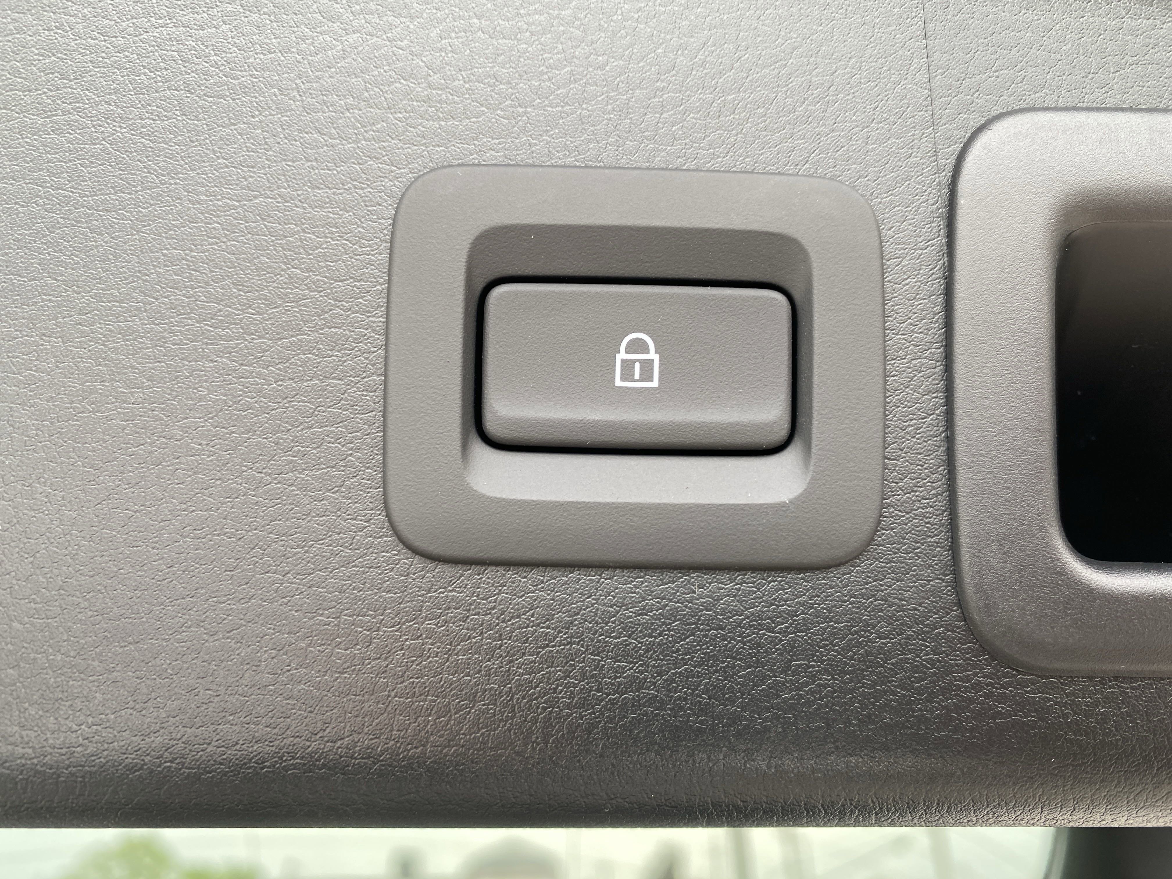 New 2025 MAZDA CX-30 AWD 2.5 S w/ Preferred Package image 31