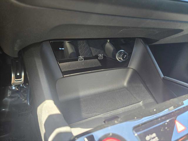 New 2025 Audi S6 e-tron Premium Plus AWD/4WD image 32