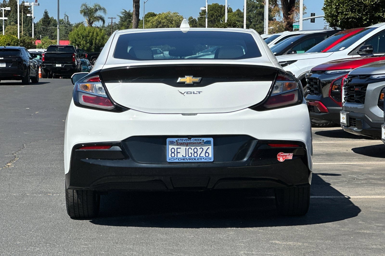 Used 2018 Chevrolet Volt LT FWD image 6