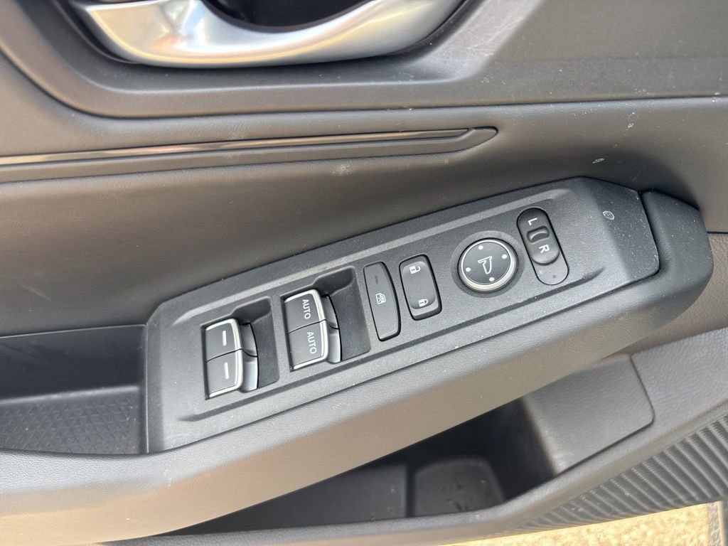 Used 2025 Honda Accord SE image 16