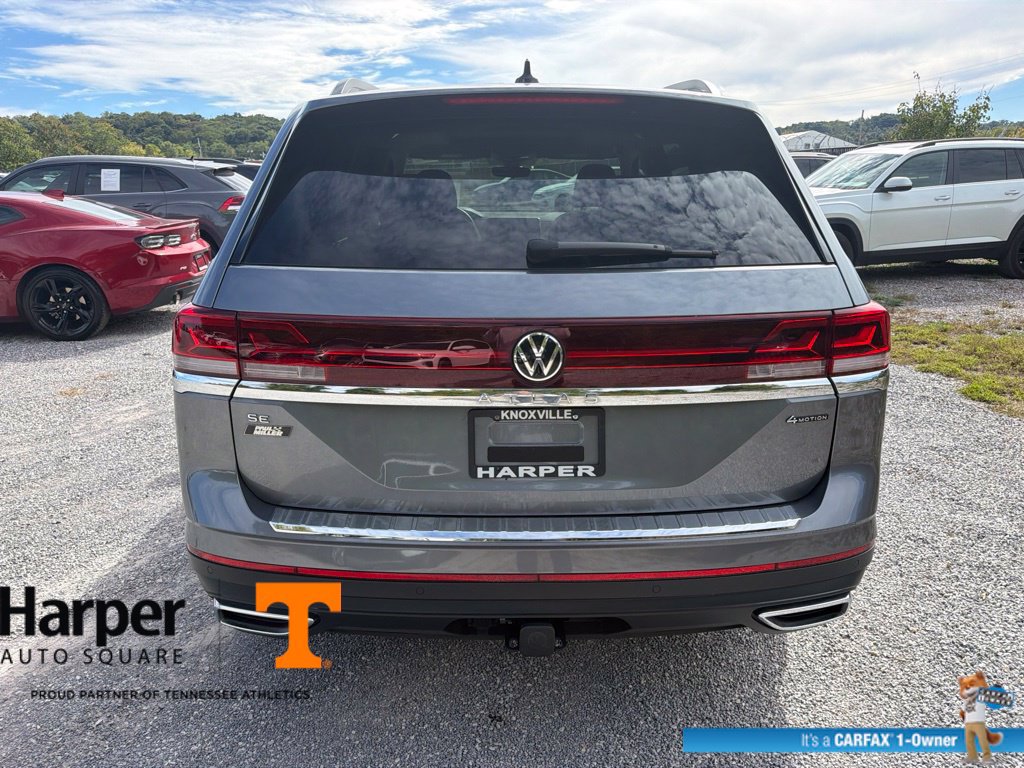 Used 2025 Volkswagen Atlas SE w/ Panoramic Sunroof Package AWD/4WD image 4