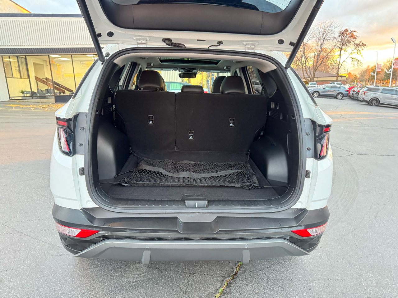 Used 2023 Hyundai Tucson Limited w/ Cargo Package image 15