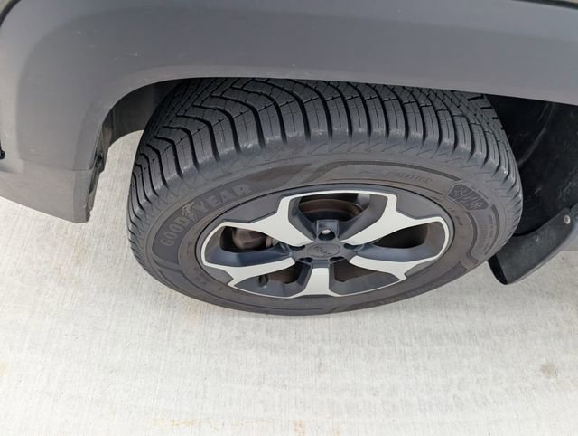 Used 2021 Jeep Renegade Trailhawk w/ Sun & Sound Group AWD/4WD image 8