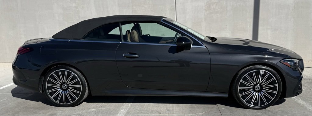 Used 2024 Mercedes-Benz CLE 300 4MATIC Cabriolet image 3