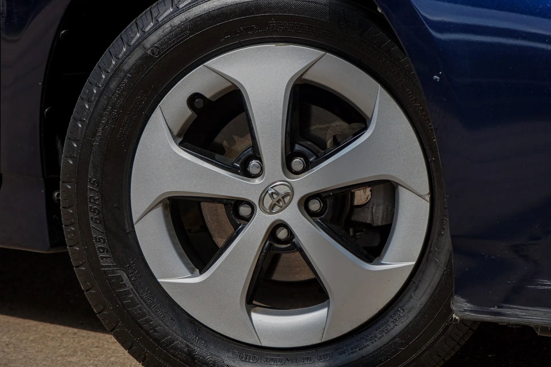 Used 2015 Toyota Prius Two image 9